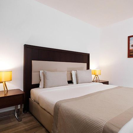 Riviera Royal Hotel Conakry Ngoại thất bức ảnh